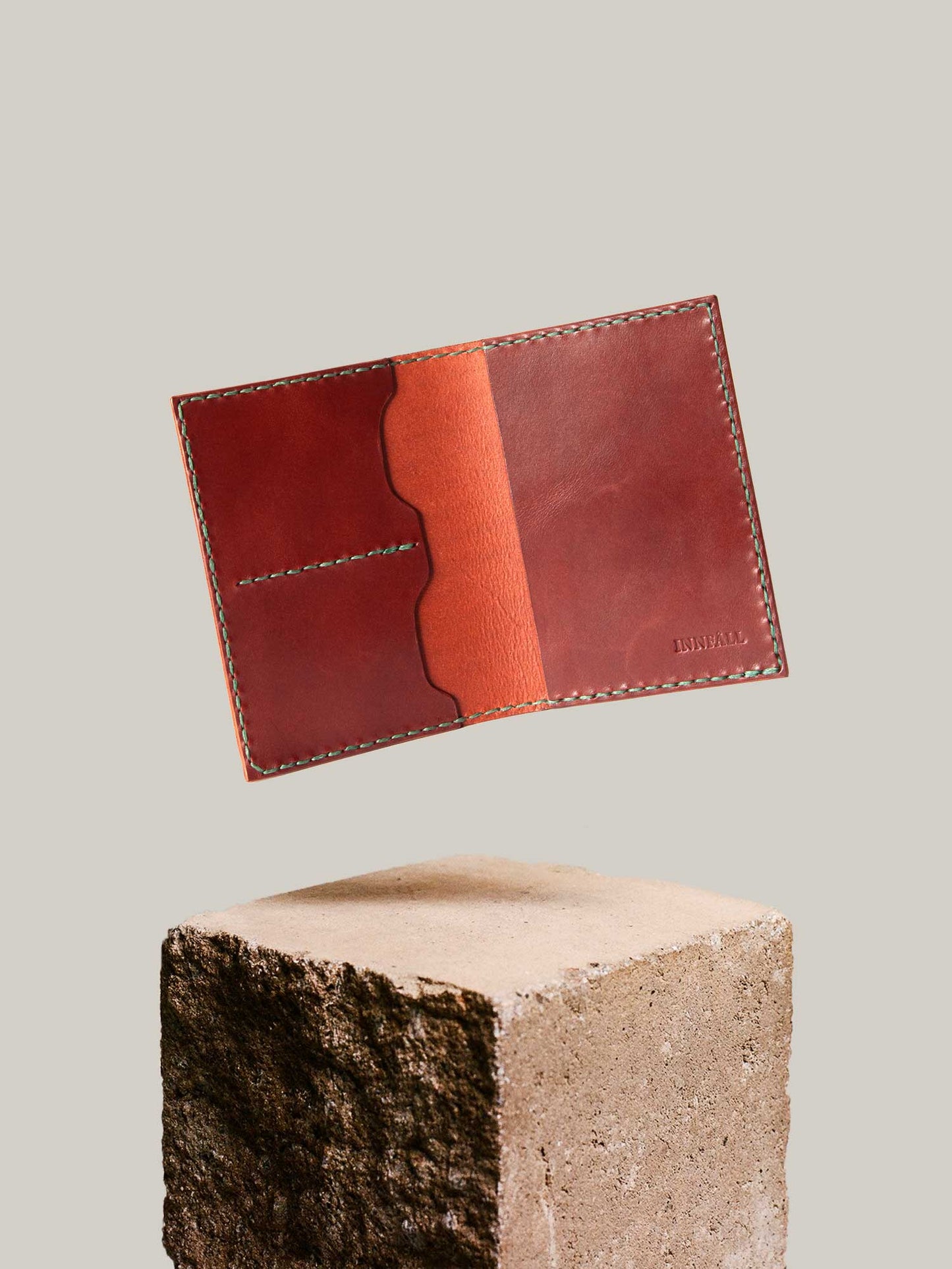 EXPLORER - Cognac Passport Case 