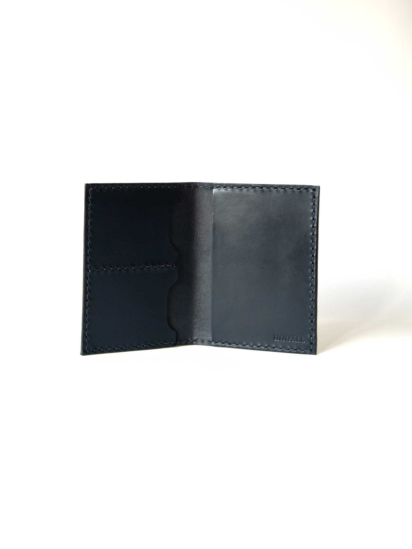 EXPLORER - Funda Pasaporte Black